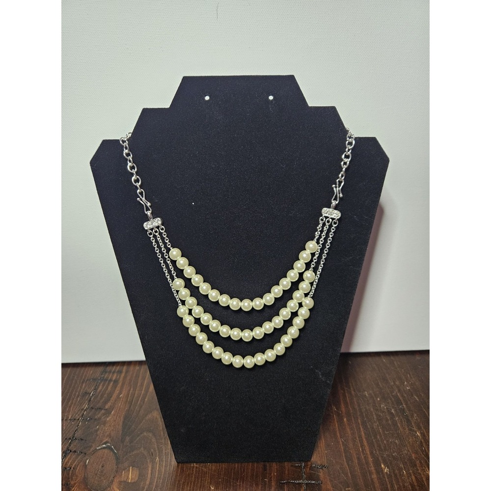 Vtg‎ Style 3 Tier Faux Pearl Strand Necklace Coquette Bridal Prom Silver Chain